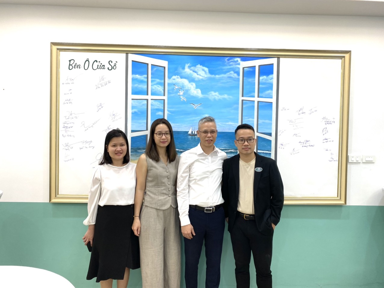 Bức tranh ý nghĩa mang câu chuyện chủ đề của sự kiện