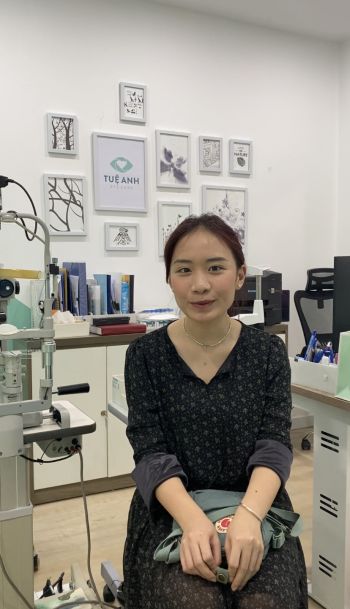 Bạn Mai 22 tuổi - nhân viên văn phòng