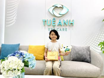 BÉ PHẠM NHÃ PHƯƠNG 8 TUỔI
